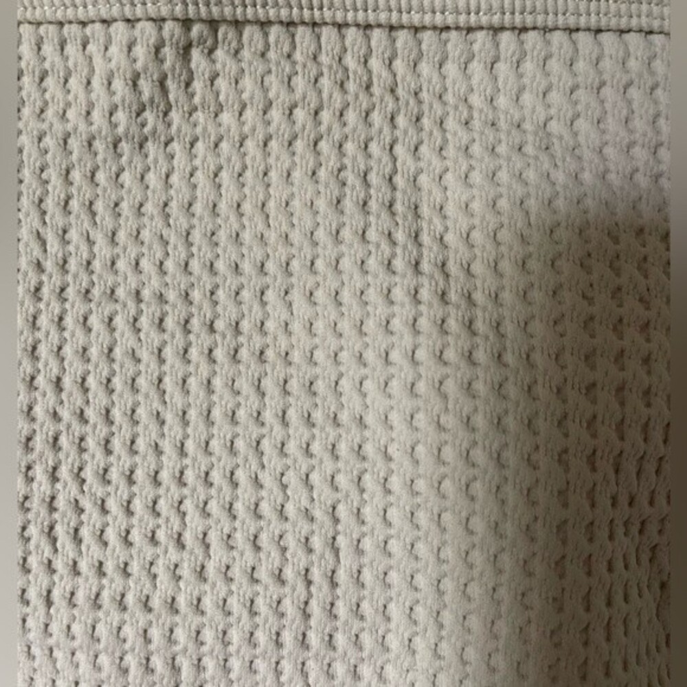 Good American NWT Cropped Thermal Waffle Tank Top Size 3/4 (L/XL) Color Tusk - Picture 3 of 8